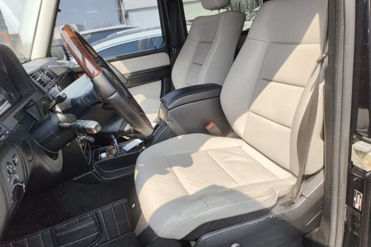 Used Mercedes-Benz G-Class 2010 G 500 Left Front Seat