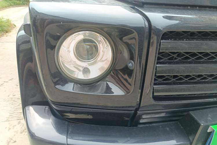 Used Mercedes-Benz G-Class 2010 G 500 Right Front Headlight