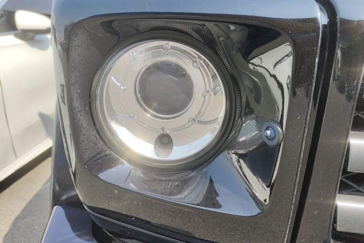 Used Mercedes-Benz G-Class 2010 G 500 Right Front Headlight
