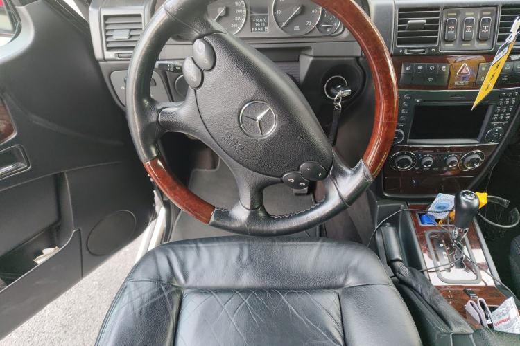 Used Mercedes-Benz G-Class 2010 G 500 Steering Wheel