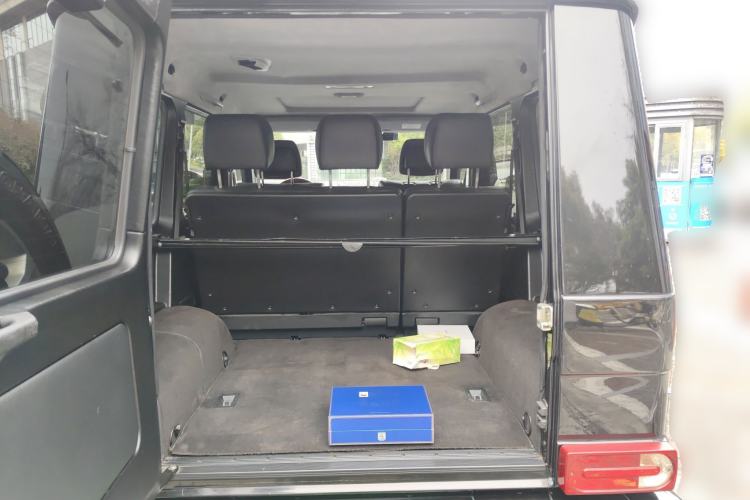 Used Mercedes-Benz G-Class 2010 G 500 Trunk