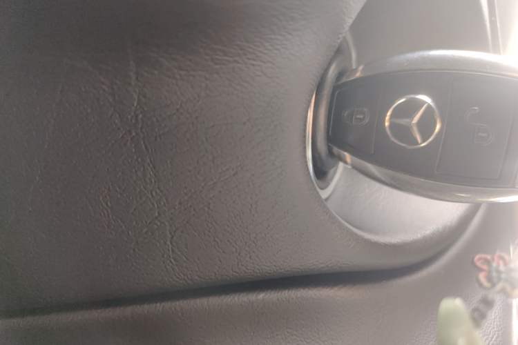 Used Mercedes-Benz G-Class 2010 G 500 Vehicle Key