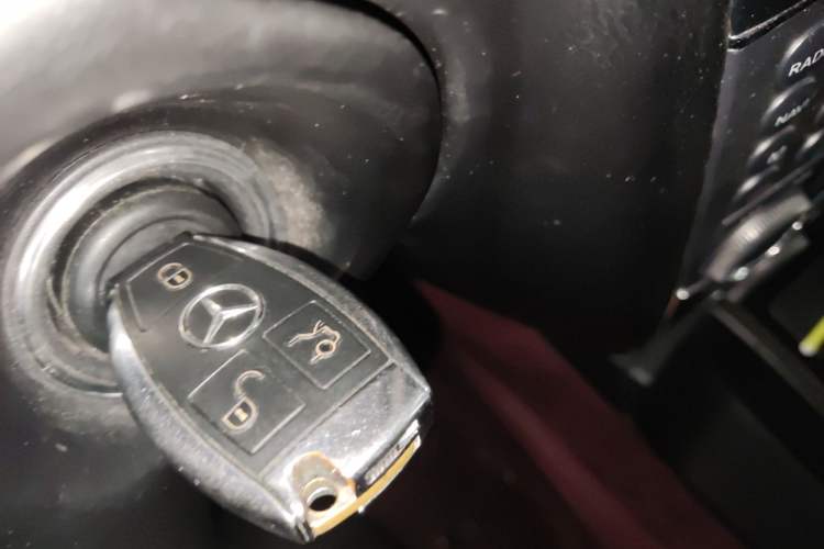 Used Mercedes-Benz G-Class 2010 G 500 Vehicle Key