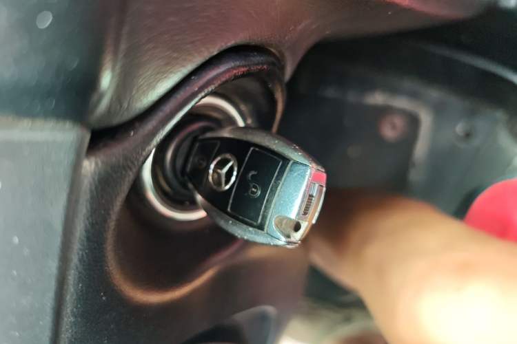 Used Mercedes-Benz G-Class 2010 G 500 Vehicle Key
