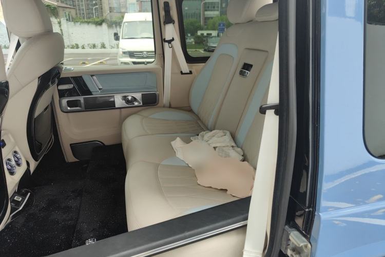 Used Mercedes-Benz G-Class 2010 G 500 Left Rear Seat