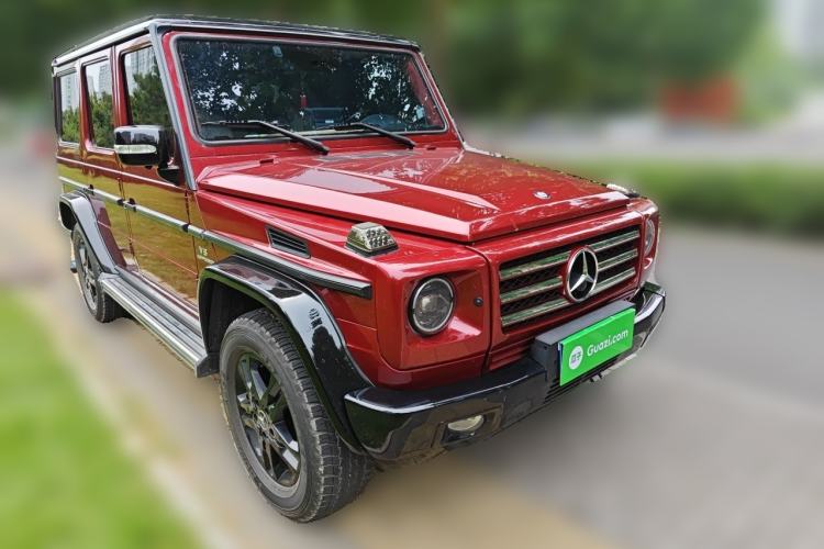 Used Mercedes-Benz G-Class 2010 G 500 Front Right 45 Deg