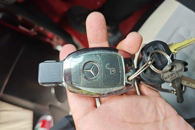 Used Mercedes-Benz G-Class 2010 G 500 Vehicle Key