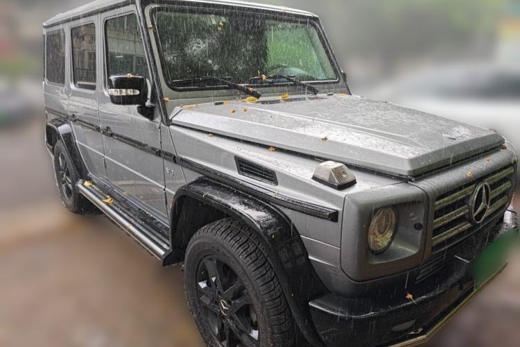 Used Mercedes-Benz G-Class 2010 G 500 Front Right 45 Deg