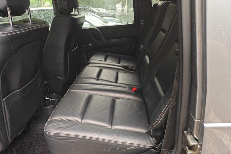 Used Mercedes-Benz G-Class 2010 G 500 Left Rear Seat