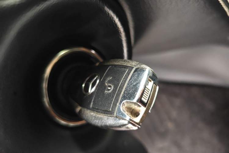 Used Mercedes-Benz G-Class 2010 G 500 Vehicle Key