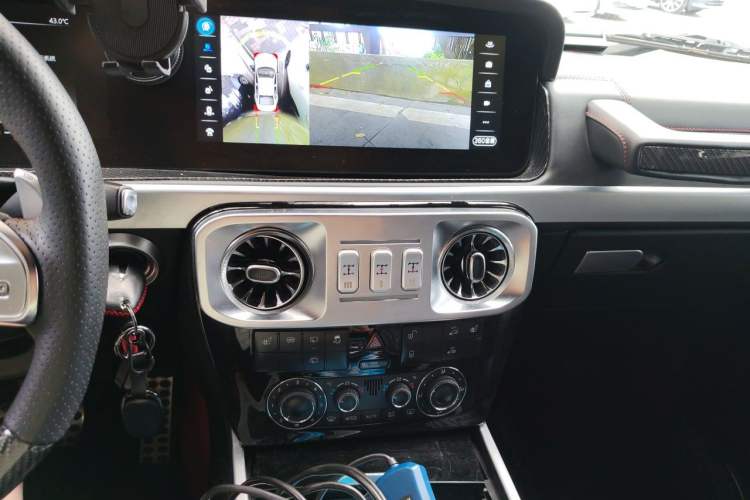 Used Mercedes-Benz G-Class 2010 G 500 Audio And AC Panel
