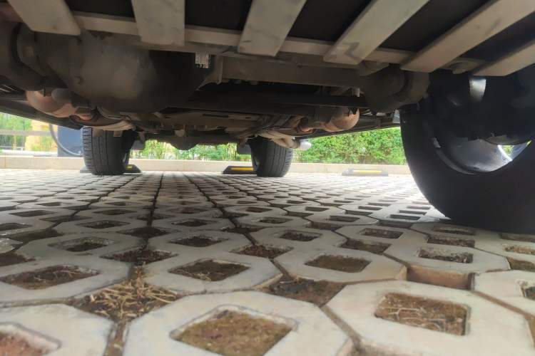 Used Mercedes-Benz G-Class 2010 G 500 Chassis Front