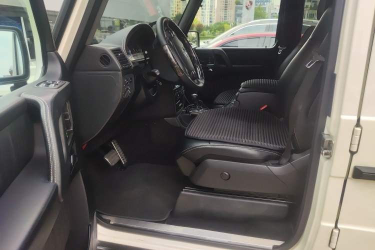 Used Mercedes-Benz G-Class 2010 G 500 Driver Seat