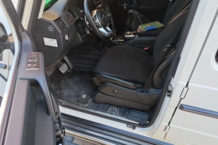 Used Mercedes-Benz G-Class 2010 G 500 Driver Seat