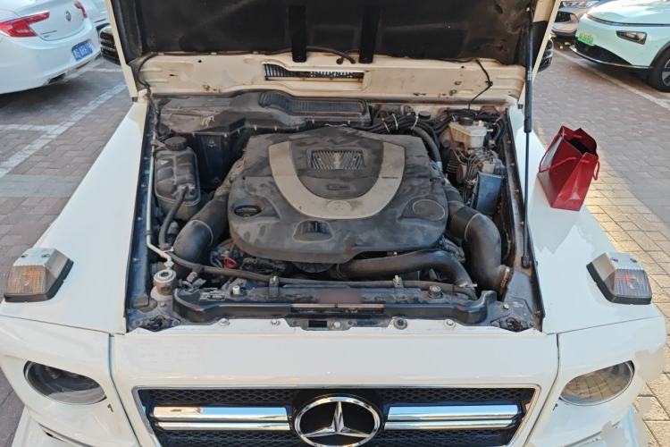 Used Mercedes-Benz G-Class 2010 G 500 Engine Bay