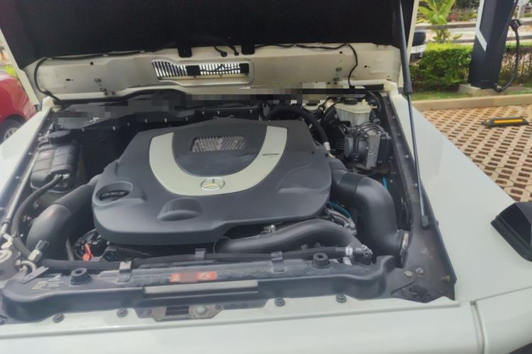Used Mercedes-Benz G-Class 2010 G 500 Engine Bay Left