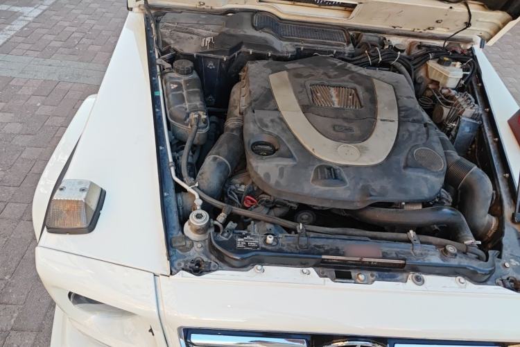 Used Mercedes-Benz G-Class 2010 G 500 Engine Bay Right