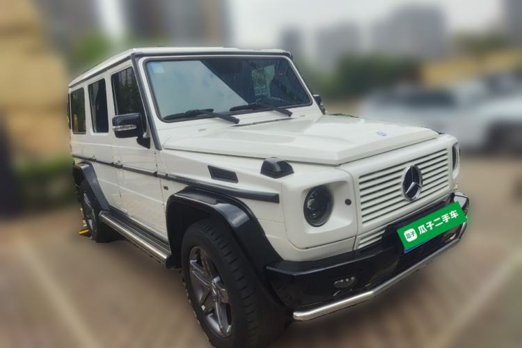 Used Mercedes-Benz G-Class 2010 G 500 Front Right 45 Deg