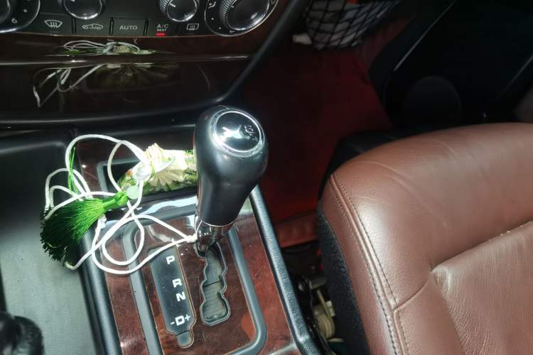 Used Mercedes-Benz G-Class 2010 G 500 Gear Lever