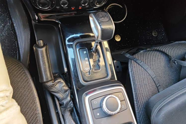 Used Mercedes-Benz G-Class 2010 G 500 Gear Lever