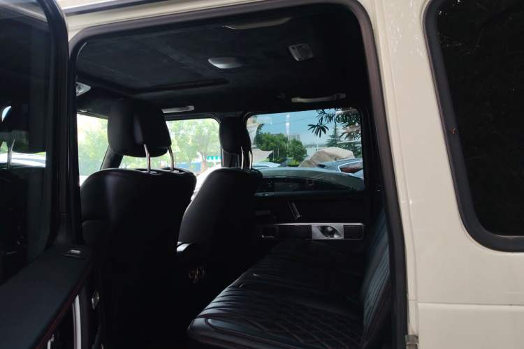 Used Mercedes-Benz G-Class 2010 G 500 Left Rear Seat