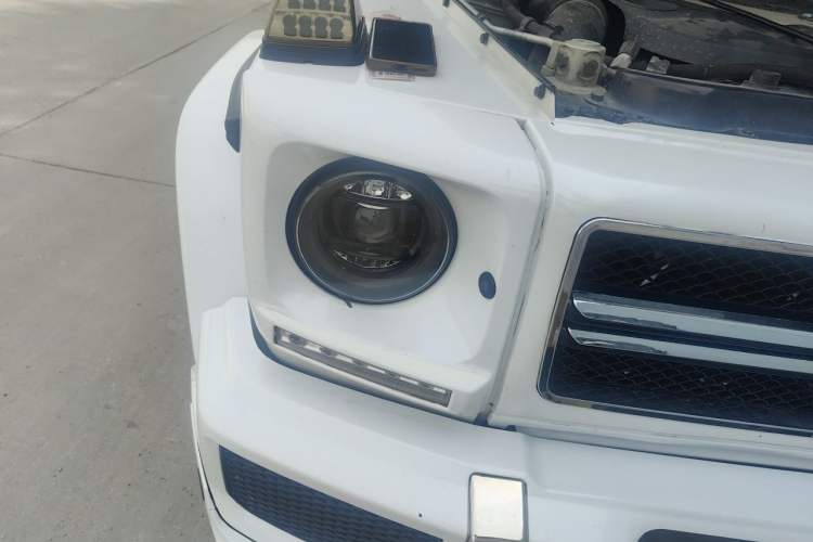 Used Mercedes-Benz G-Class 2010 G 500 Right Front Headlight