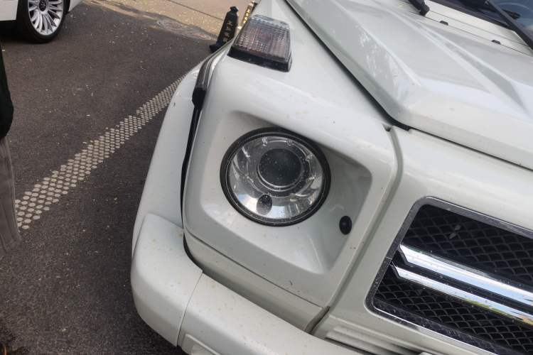 Used Mercedes-Benz G-Class 2010 G 500 Right Front Headlight