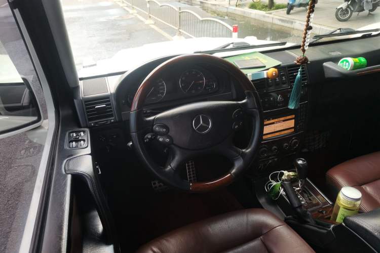 Used Mercedes-Benz G-Class 2010 G 500 Steering Wheel