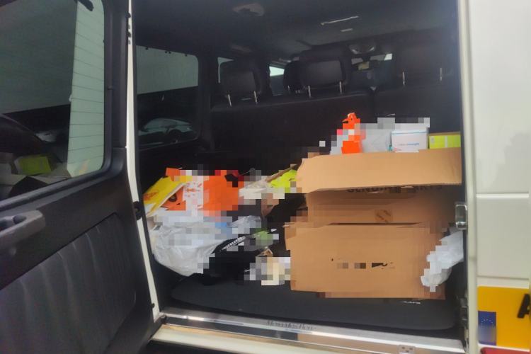 Used Mercedes-Benz G-Class 2010 G 500 Trunk