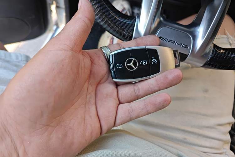 Used Mercedes-Benz G-Class 2010 G 500 Vehicle Key
