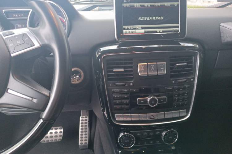 Used Mercedes-Benz G-Class 2013 G 500 Audio And AC Panel