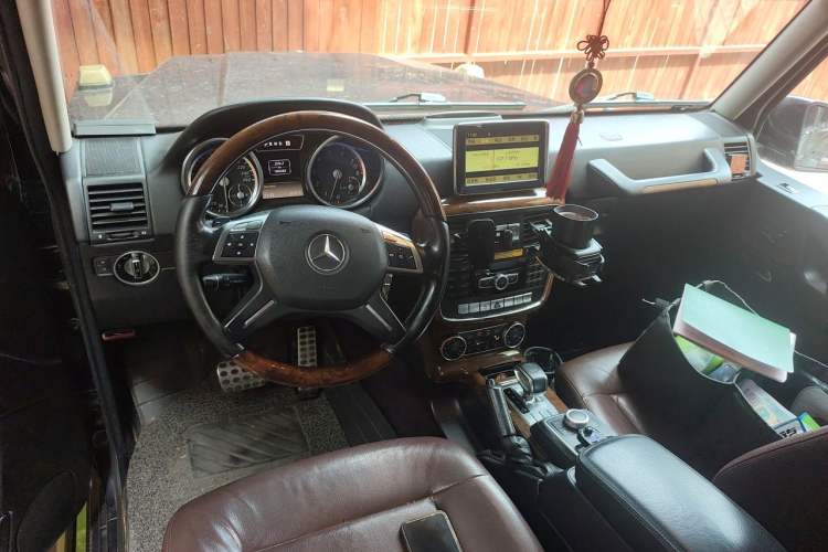 Used Mercedes-Benz G-Class 2013 G 500 Center Console