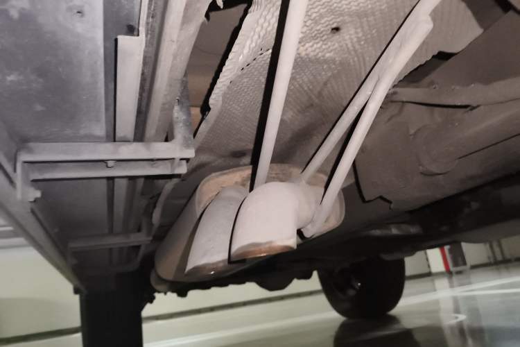 Used Mercedes-Benz G-Class 2013 G 500 Chassis Rear Left