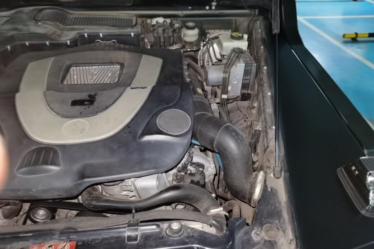 Used Mercedes-Benz G-Class 2013 G 500 Engine Bay Left