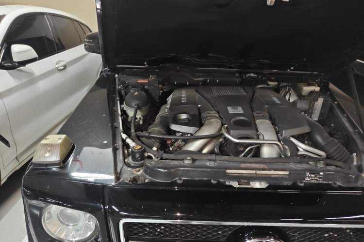 Used Mercedes-Benz G-Class 2013 G 500 Engine Bay Right