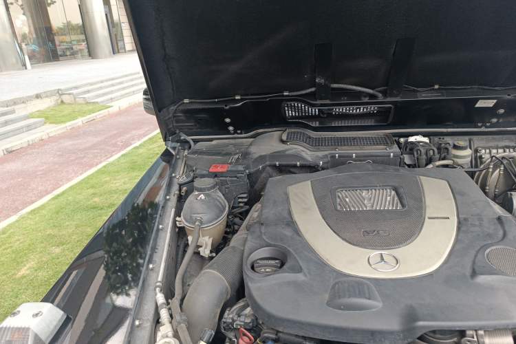 Used Mercedes-Benz G-Class 2013 G 500 Engine Bay Right