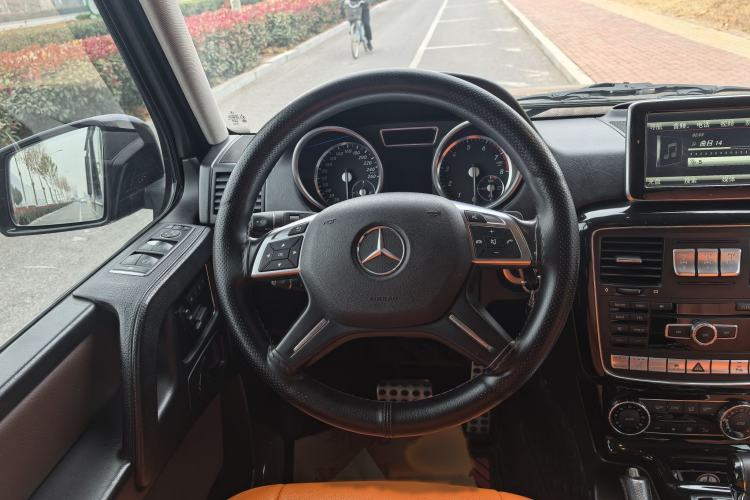 Used Mercedes-Benz G-Class 2013 G 500 Interior 2