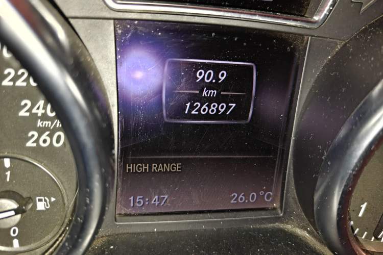 Used Mercedes-Benz G-Class 2013 G 500 Odometer Close Up