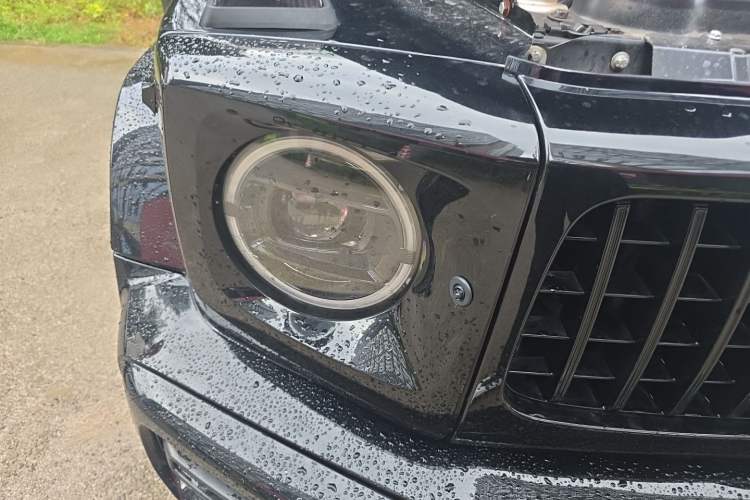 Used Mercedes-Benz G-Class 2013 G 500 Right Front Headlight