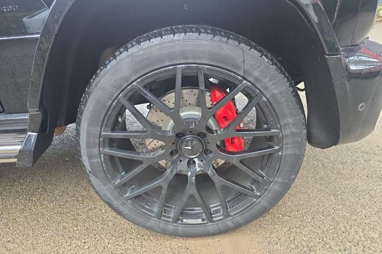 Used Mercedes-Benz G-Class 2013 G 500 Right Front Wheel Hub