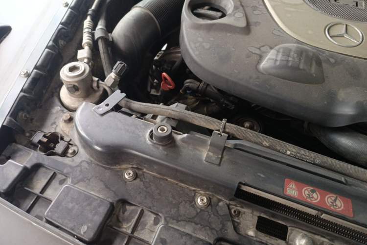 Used Mercedes-Benz G-Class 2013 G 500 Engine Bay Right