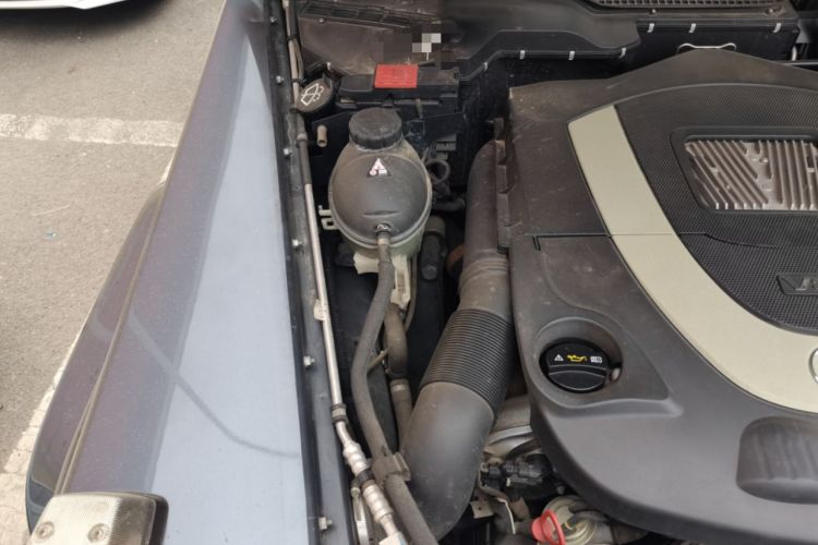 Used Mercedes-Benz G-Class 2013 G 500 Engine Bay Right