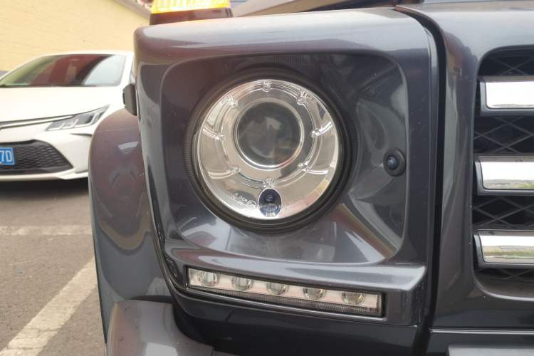Used Mercedes-Benz G-Class 2013 G 500 Right Front Headlight