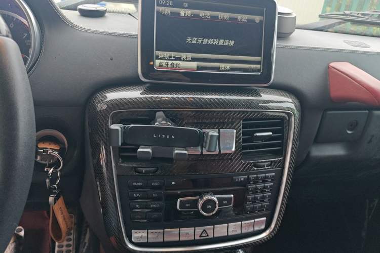 Used Mercedes-Benz G-Class  Audio And AC Panel