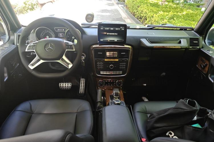 Used Mercedes-Benz G-Class 2013 G 500 Center Console