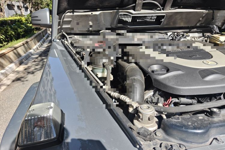Used Mercedes-Benz G-Class 2013 G 500 Engine Bay Right