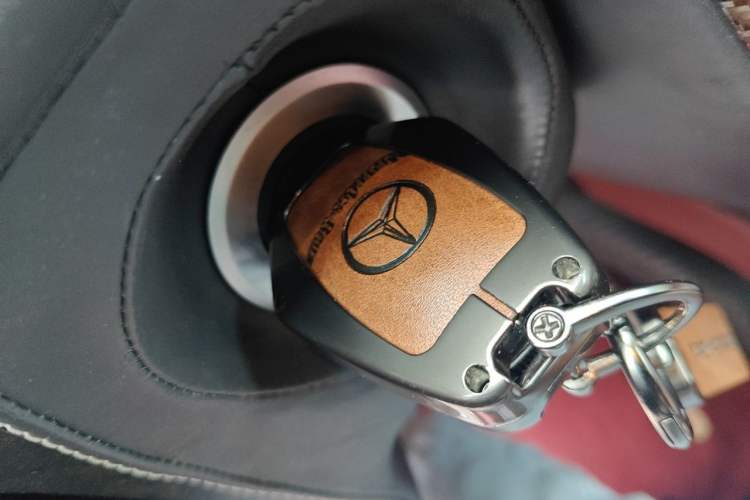 Used Mercedes-Benz G-Class  Vehicle Key