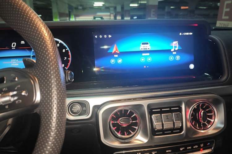 Used Mercedes-Benz G-Class 2013 G 500 Audio And AC Panel