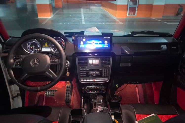 Used Mercedes-Benz G-Class 2013 G 500 Center Console