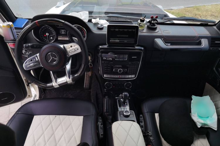 Used Mercedes-Benz G-Class 2013 G 500 Center Console